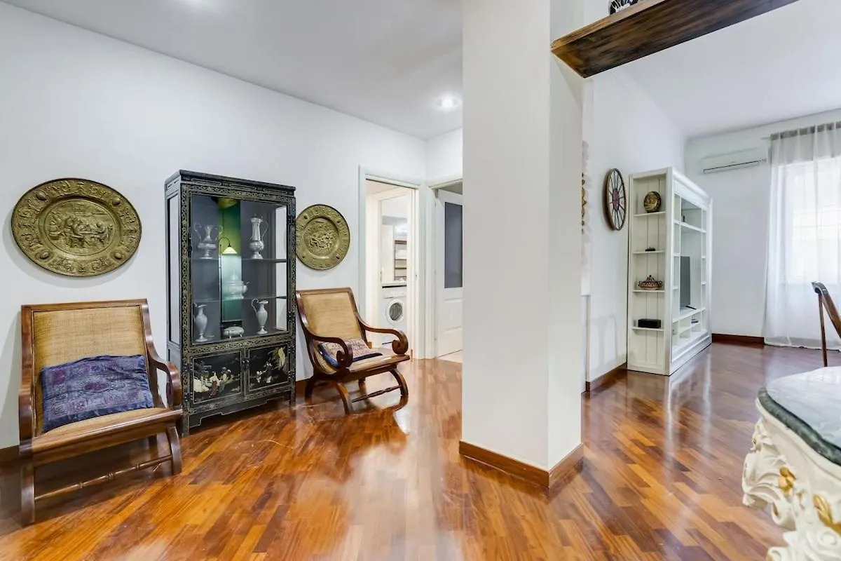 Bdc - Central Charming 2-Bdr! Rome Italy